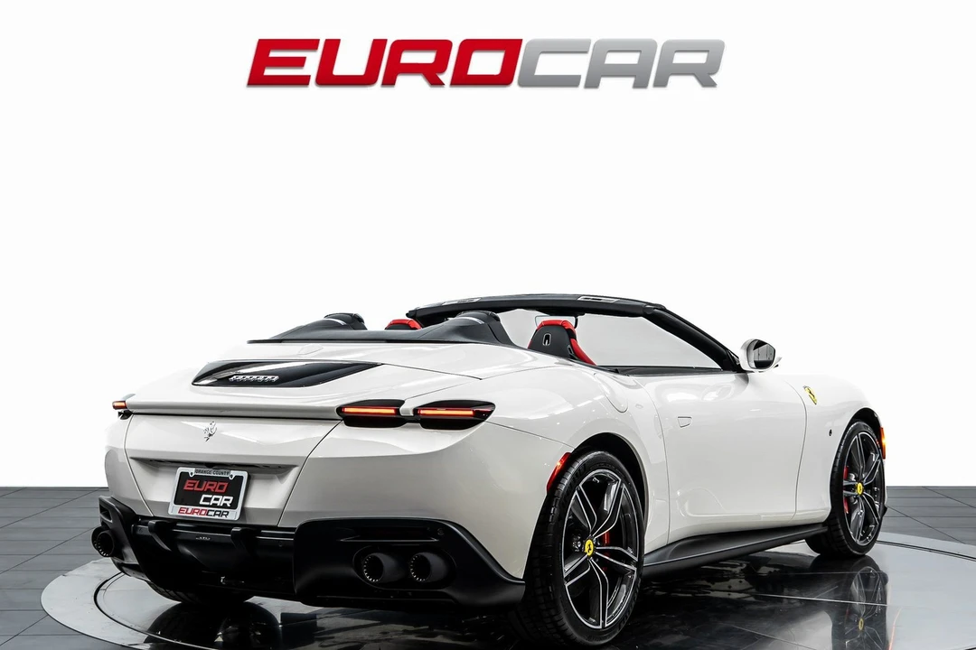 2025 Ferrari Roma Spider - Image 6 of 31