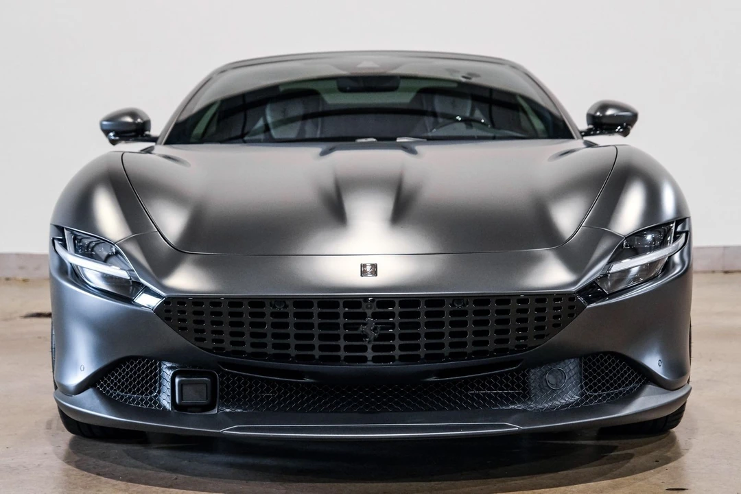 2025 Ferrari Roma Spider - Image 3 of 12