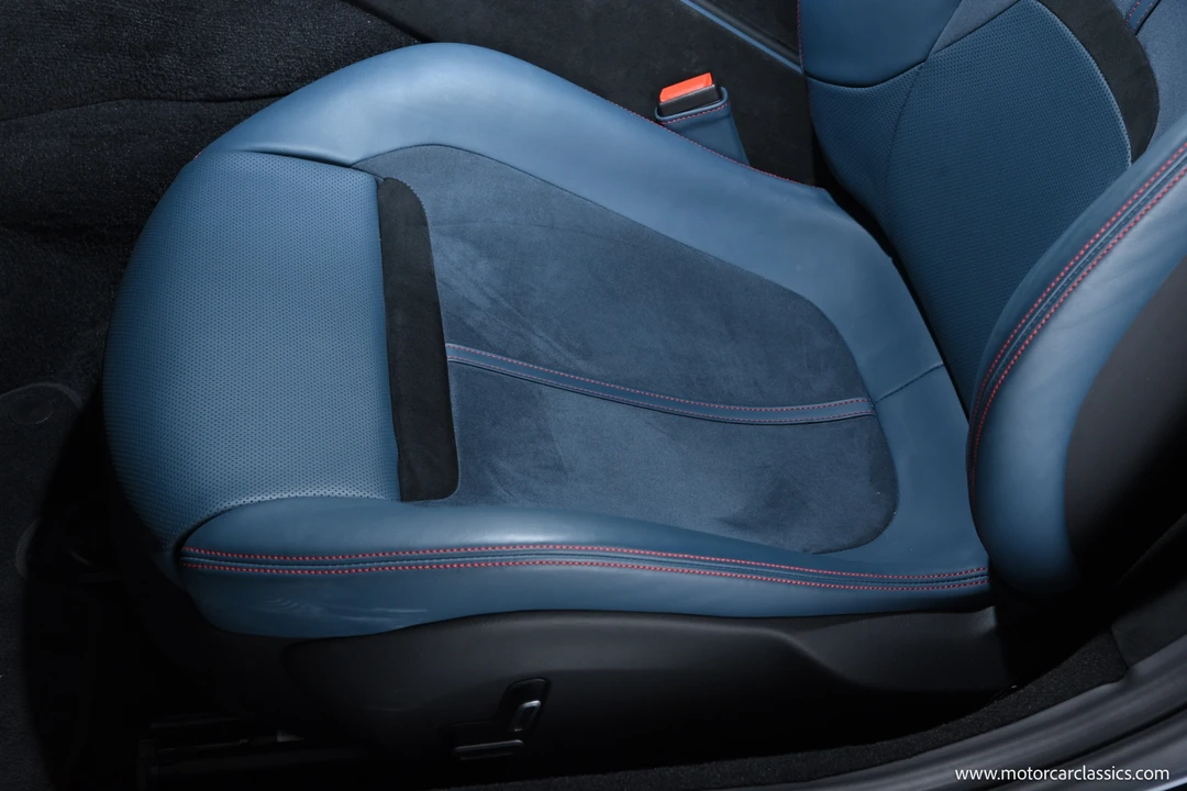 2025 Ferrari Roma Spider - Image 21 of 31