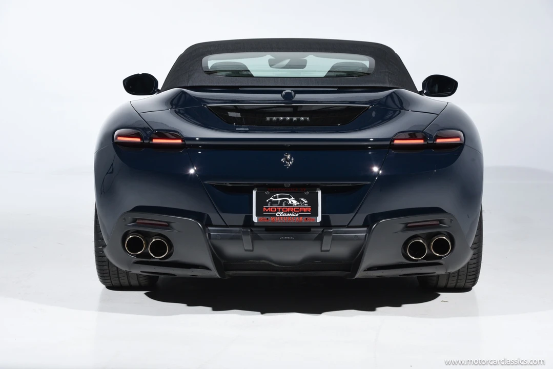 2025 Ferrari Roma Spider - Image 5 of 31