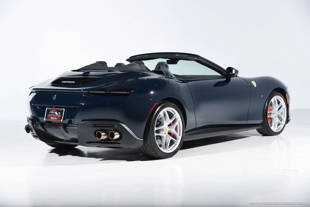 2025 Ferrari Roma Spider - Image 7 of 31