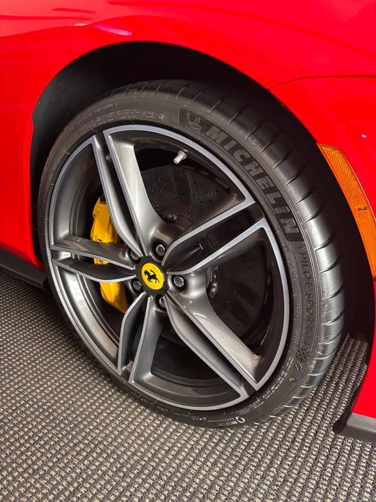 2025 Ferrari Roma Spider - Image 3 of 6