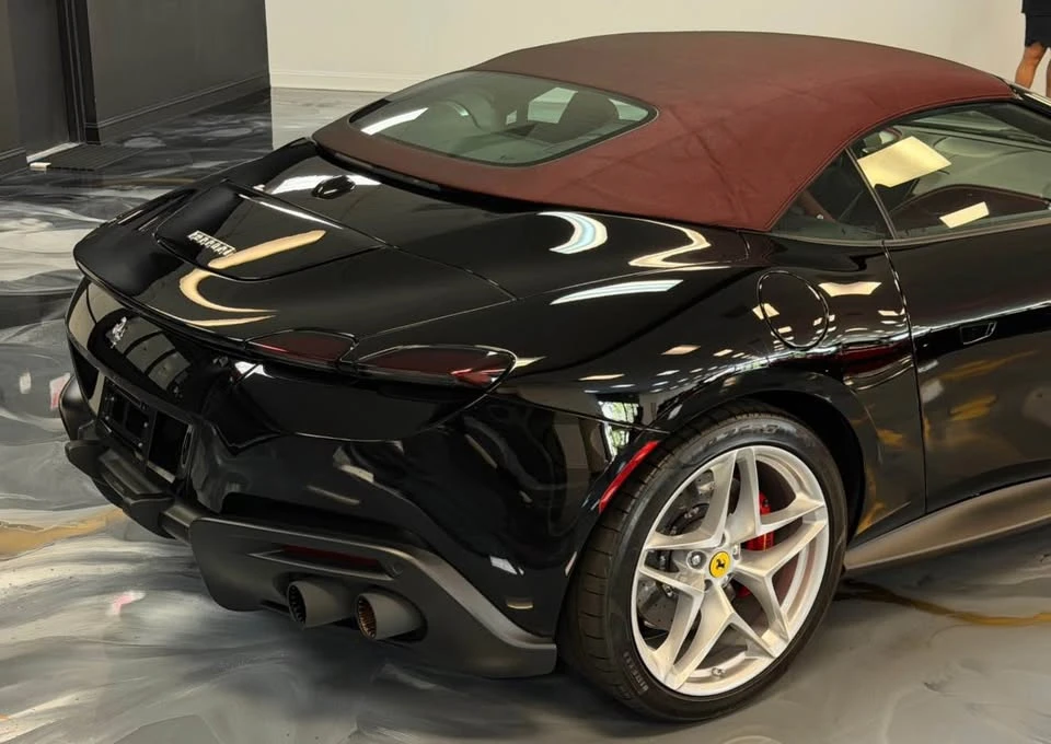 2025 Ferrari Roma Spider - Image 7 of 11