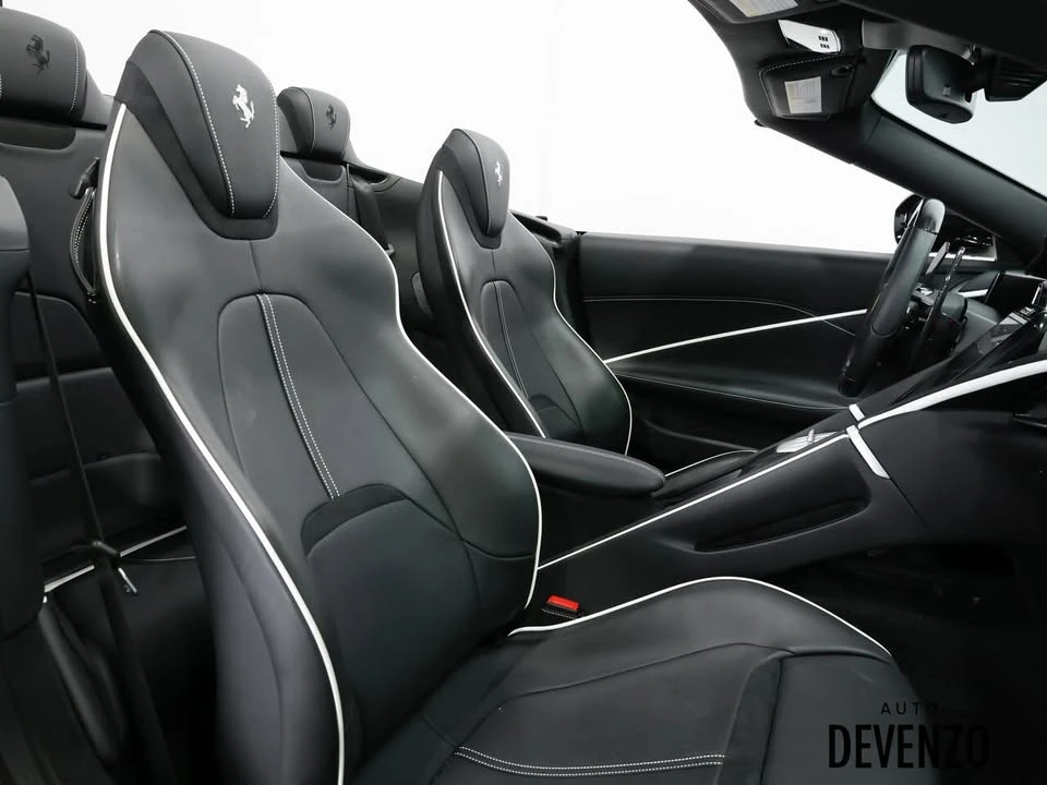 2025 Ferrari Roma Spider - Image 10 of 20