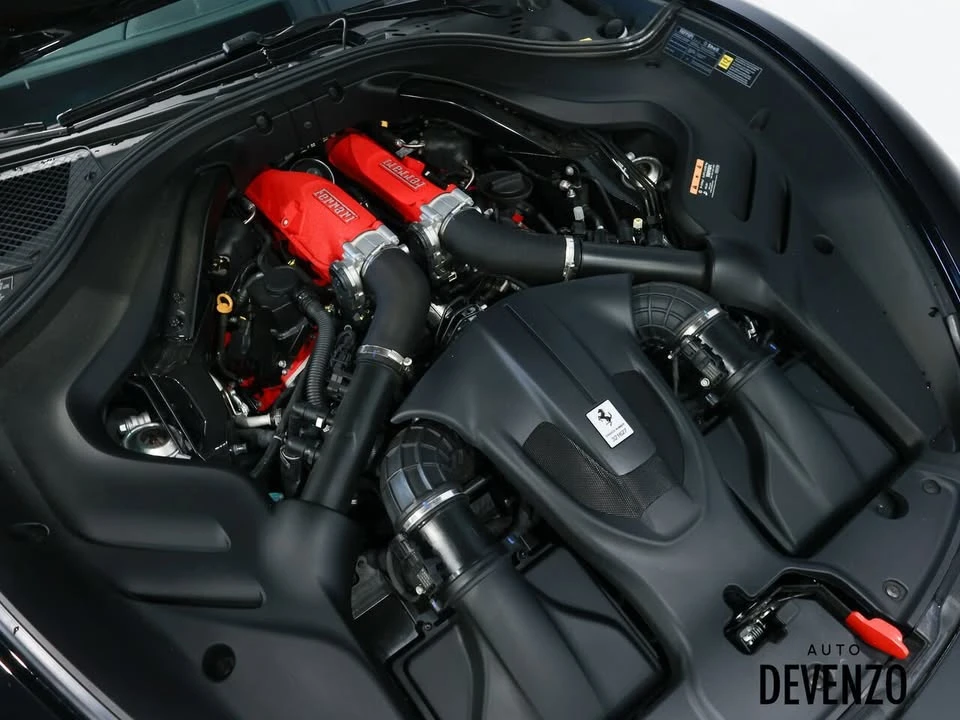 2025 Ferrari Roma Spider - Image 19 of 20
