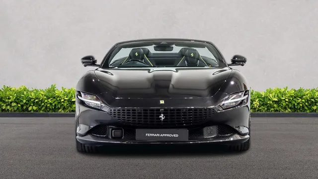 2025 Ferrari Roma Spider