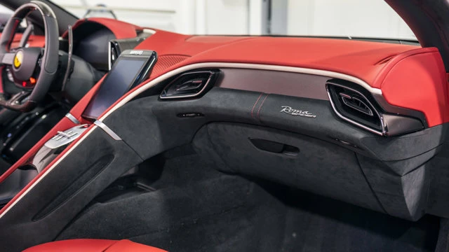 2025 Ferrari Roma Spider - Image 9 of 16