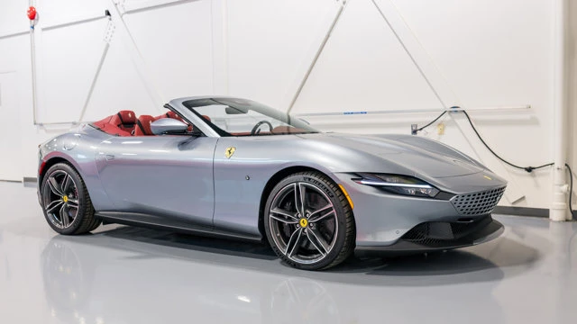 2025 Ferrari Roma Spider - Image 13 of 16