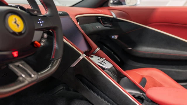 2025 Ferrari Roma Spider - Image 8 of 16