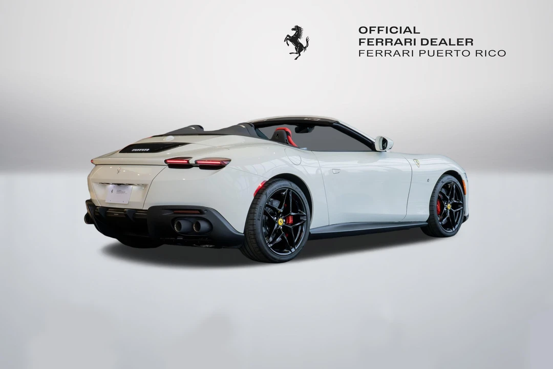 2025 Ferrari Roma Spider - Image 8 of 31