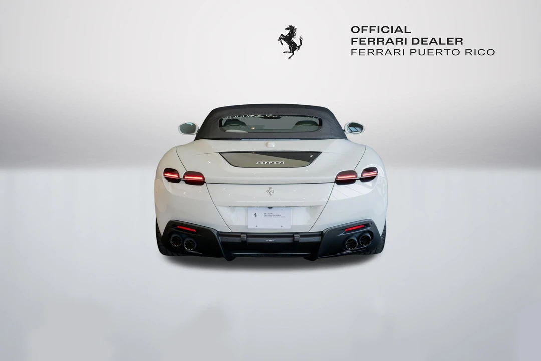 2025 Ferrari Roma Spider - Image 7 of 31