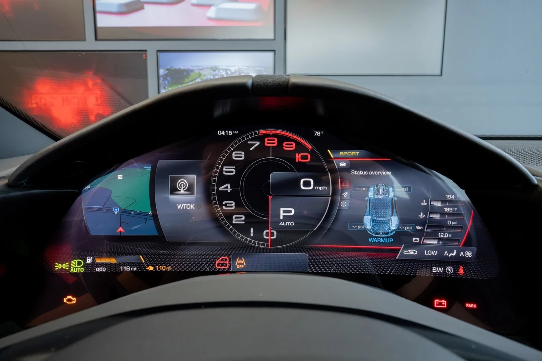 2025 Ferrari Roma Spider - Image 20 of 31