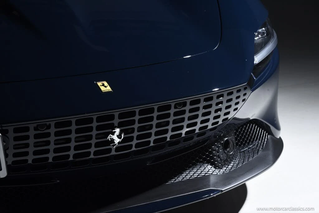 2025 Ferrari Roma Spider - Image 20 of 31