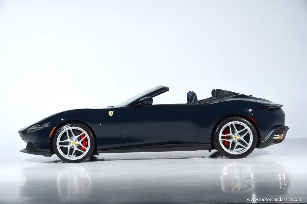 2025 Ferrari Roma Spider - Image 13 of 31
