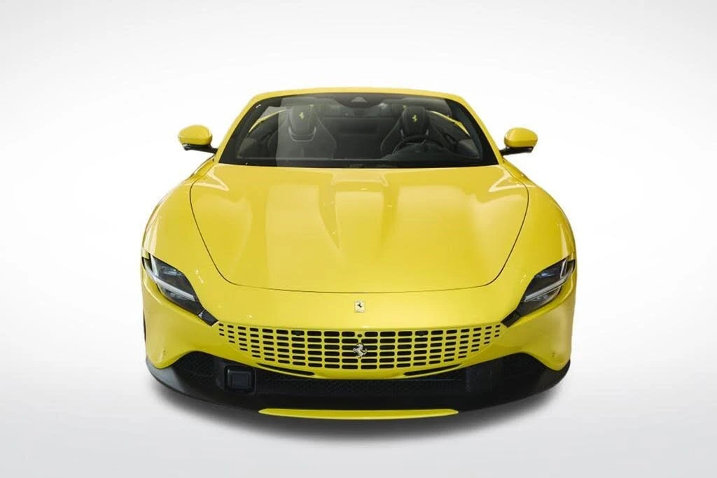 2025 Ferrari Roma Spider - Image 8 of 31