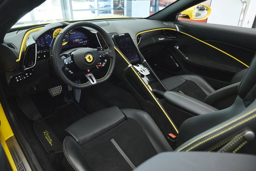 2025 Ferrari Roma Spider - Image 9 of 31