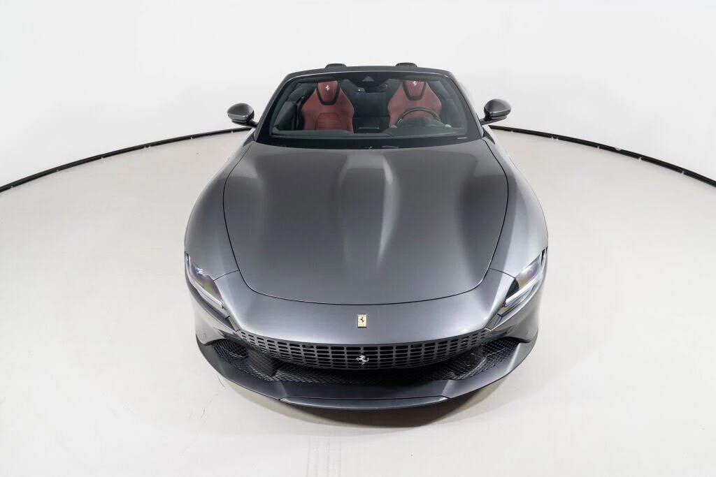 2025 Ferrari Roma Spider - Image 23 of 31
