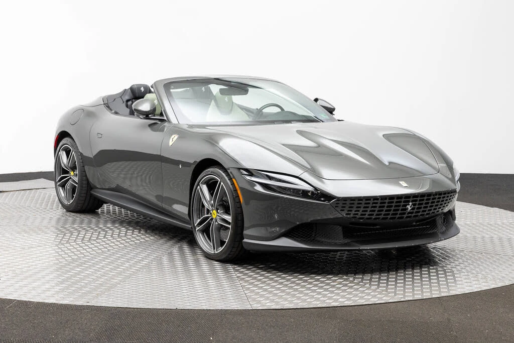 2025 Ferrari Roma Spider - Image 11 of 31