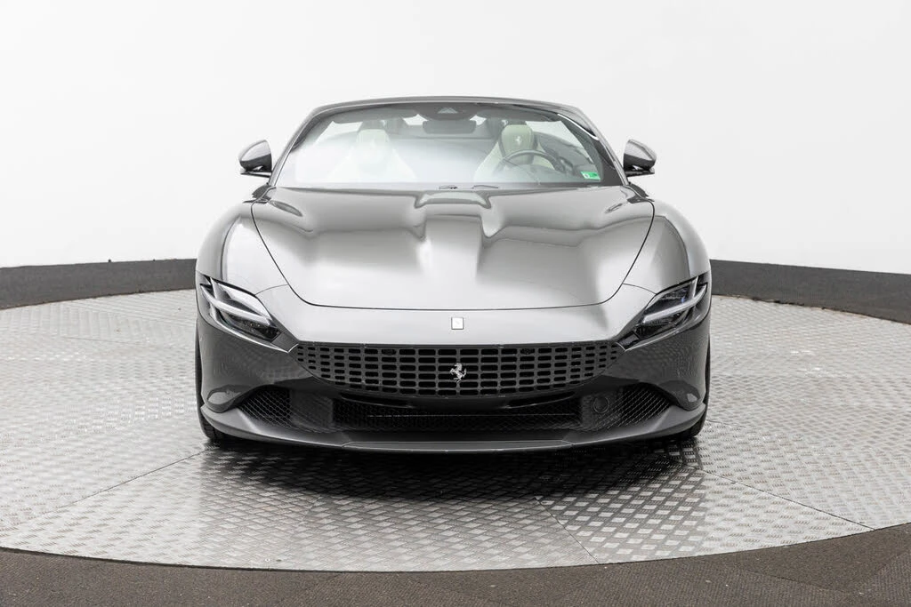 2025 Ferrari Roma Spider - Image 10 of 31