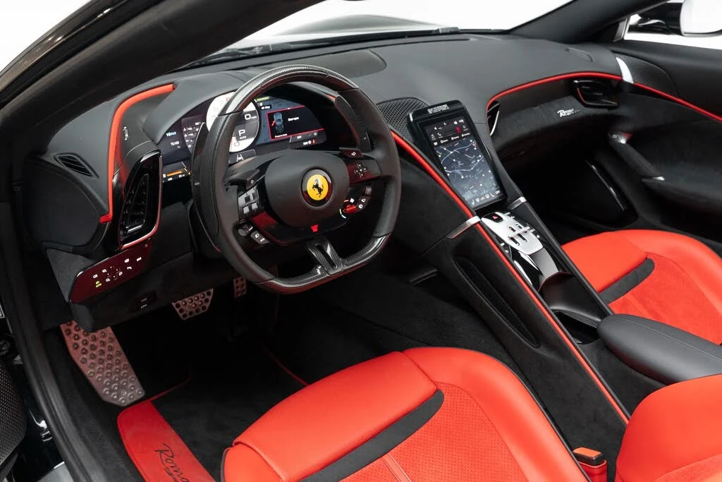 2025 Ferrari Roma Spider - Image 16 of 31