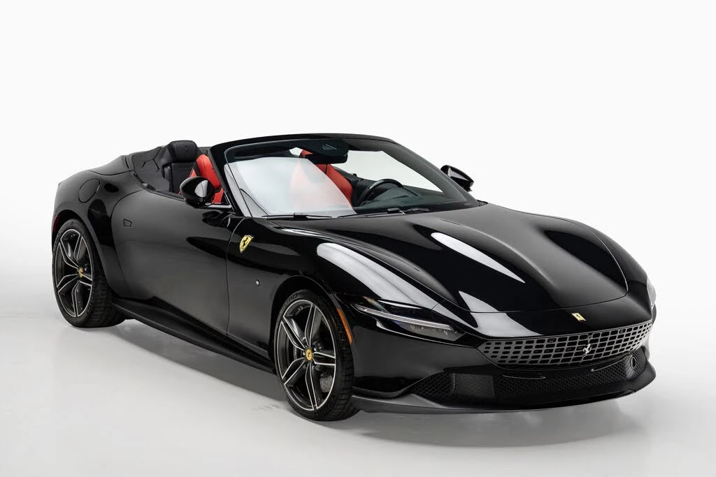 2025 Ferrari Roma Spider - Image 8 of 31