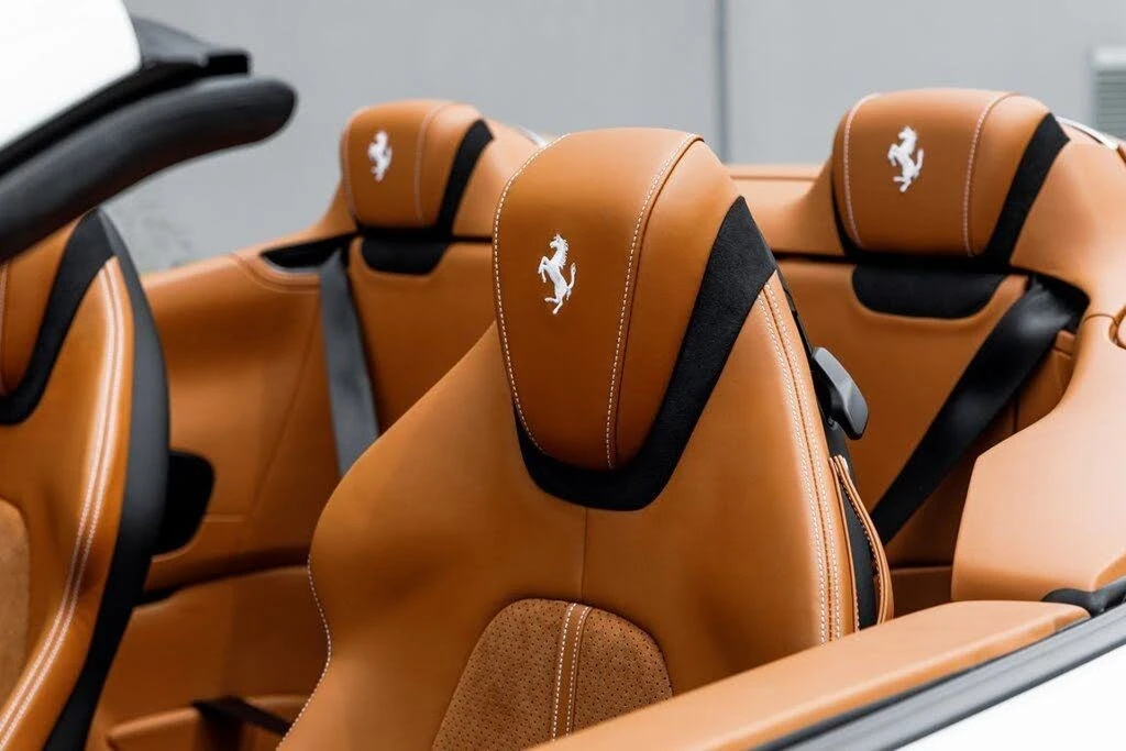 2025 Ferrari Roma Spider - Image 13 of 31