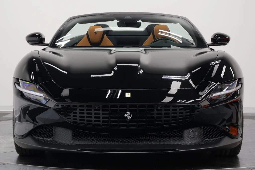 2025 Ferrari Roma Spider - Image 4 of 31