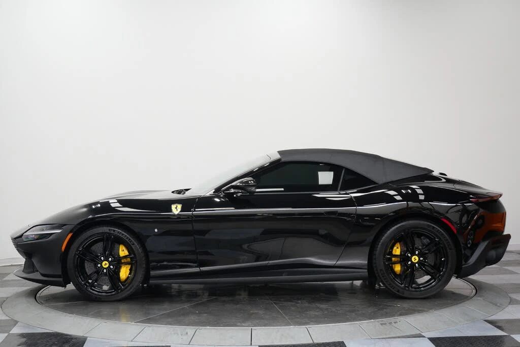 2025 Ferrari Roma Spider - Image 6 of 31