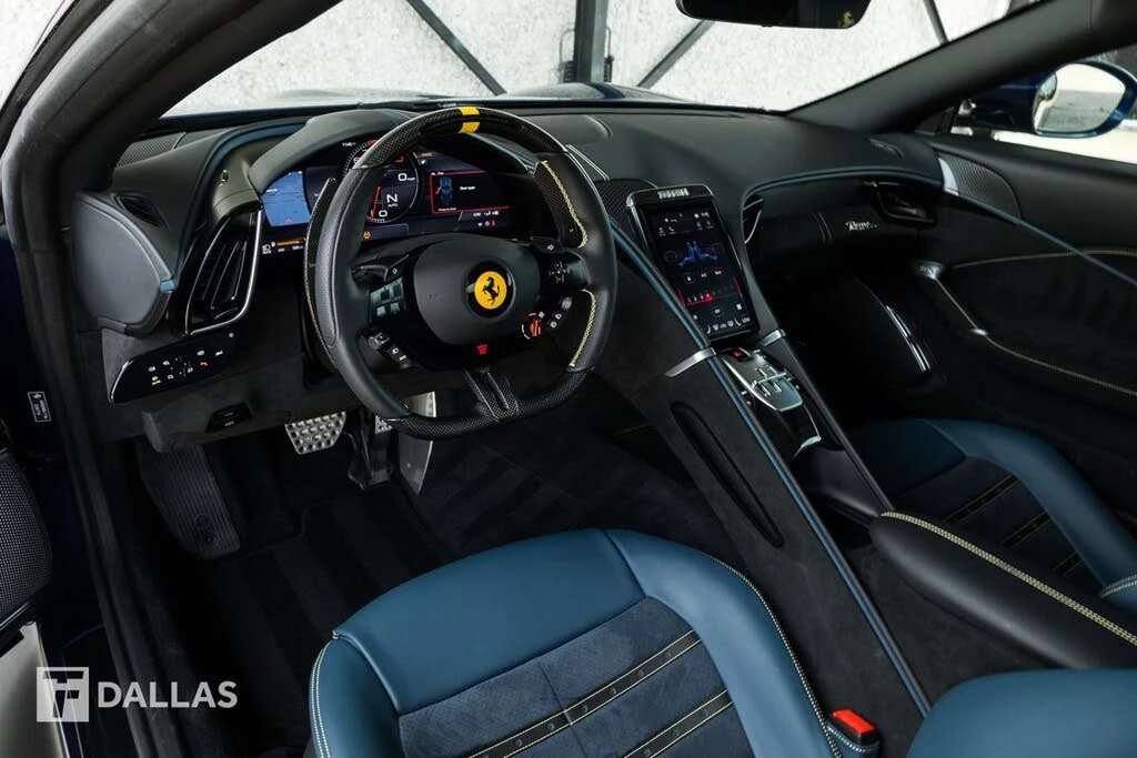 2025 Ferrari Roma Spider - Image 25 of 31