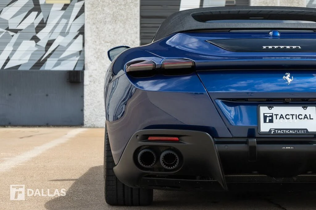 2025 Ferrari Roma Spider - Image 14 of 31