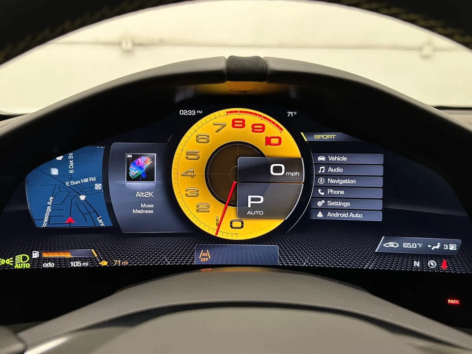 2025 Ferrari Roma Spider - Image 30 of 31