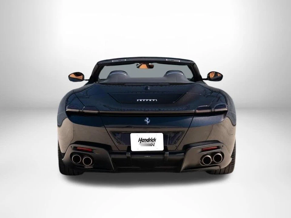 2025 Ferrari Roma Spider - Image 10 of 31