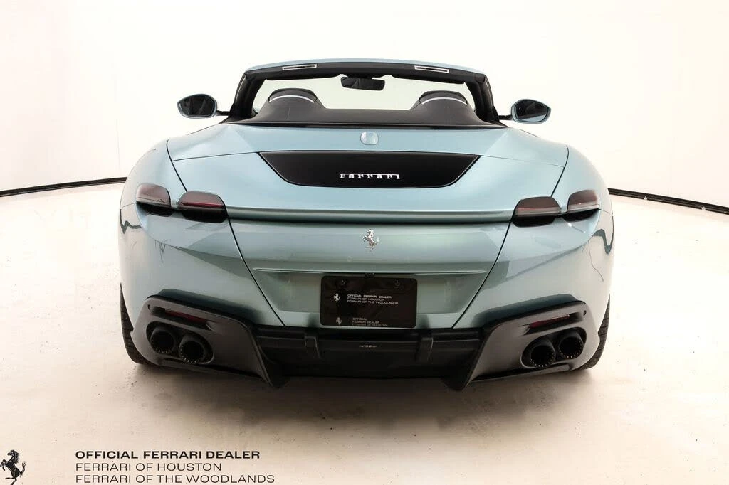 2025 Ferrari Roma Spider - Image 10 of 31