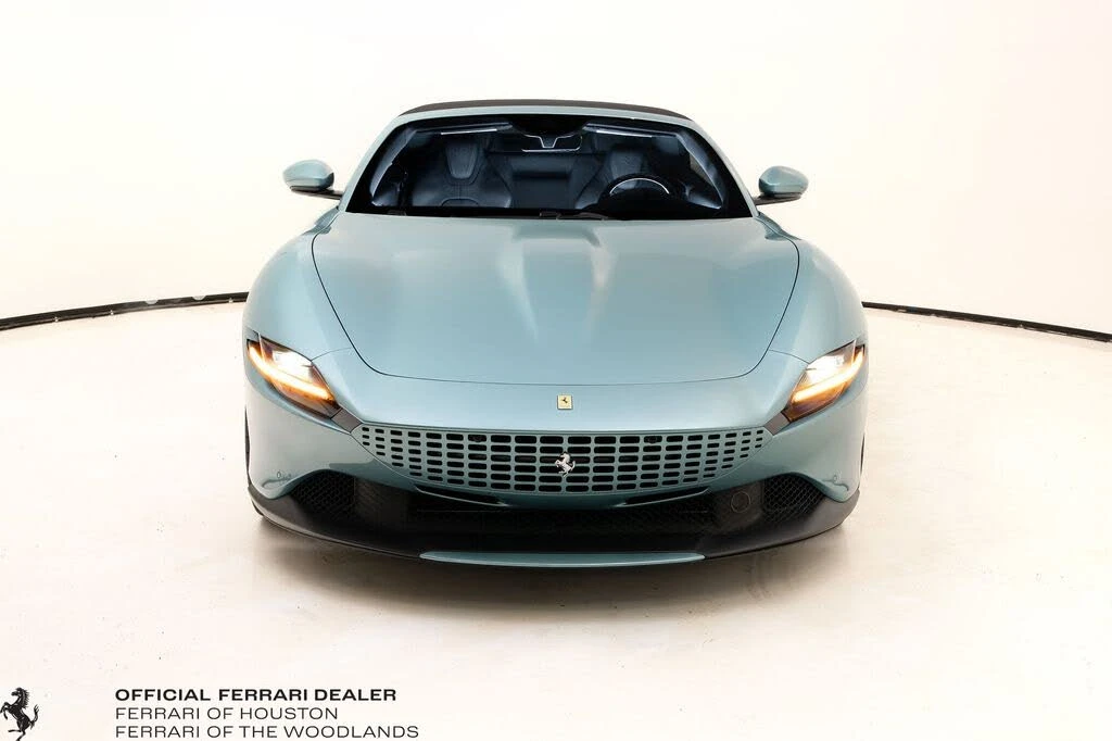 2025 Ferrari Roma Spider - Image 30 of 31