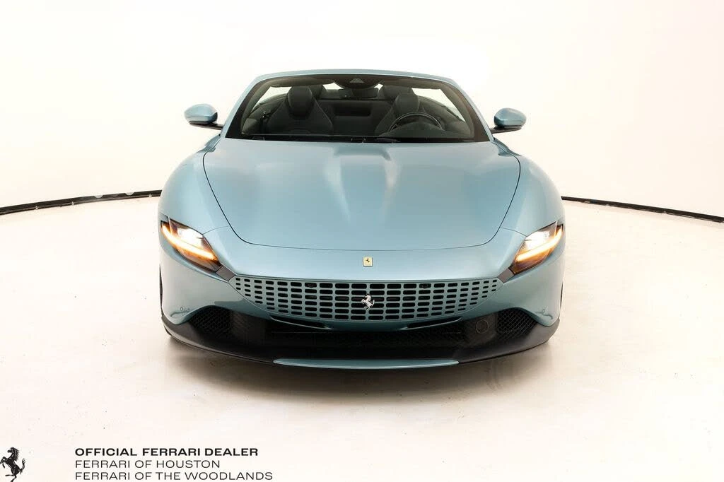 2025 Ferrari Roma Spider - Image 9 of 31