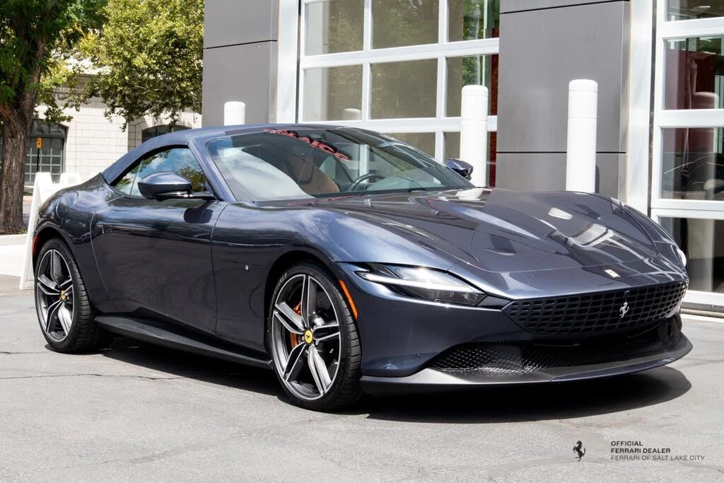 2025 Ferrari Roma Spider - Image 8 of 19