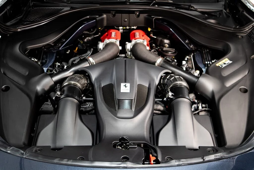 2025 Ferrari Roma Spider - Image 10 of 19