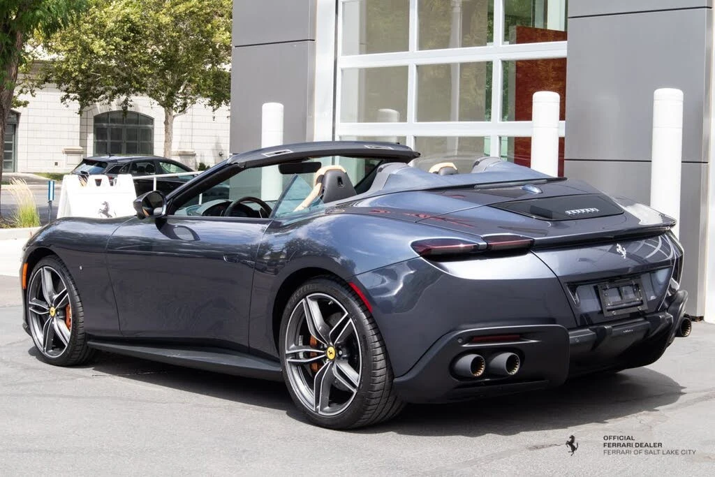 2025 Ferrari Roma Spider - Image 3 of 19