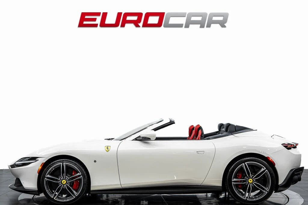 2025 Ferrari Roma Spider - Image 2 of 31