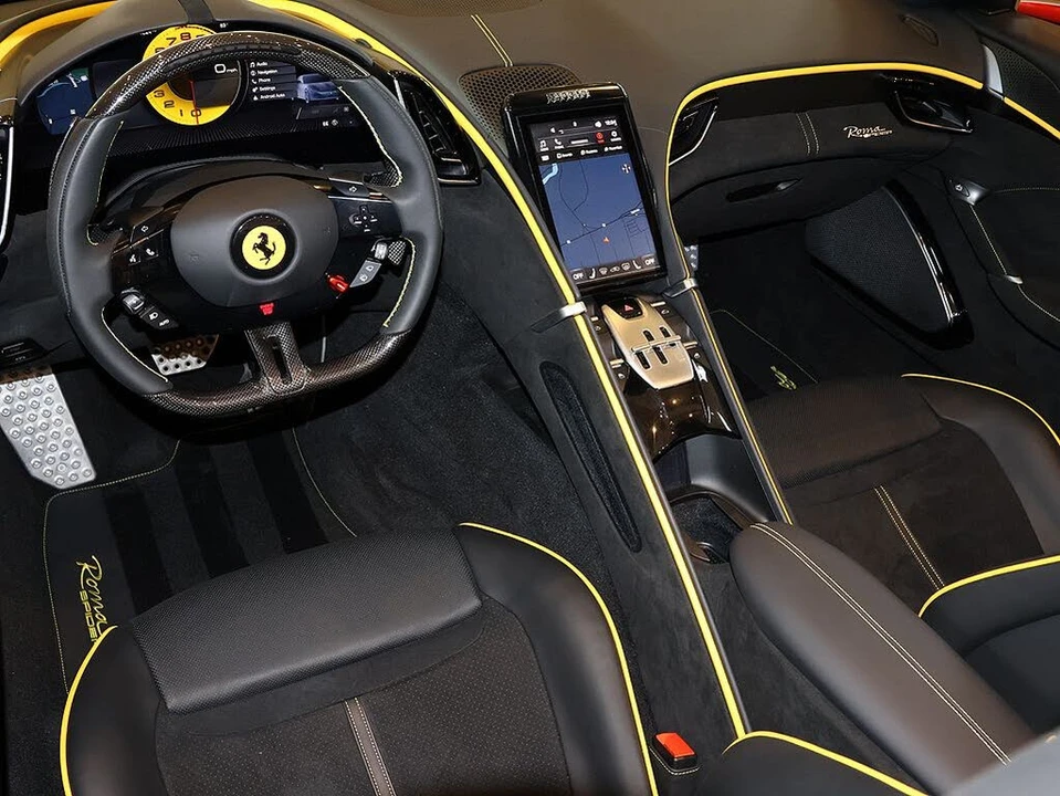 2025 Ferrari Roma Spider - Image 6 of 31