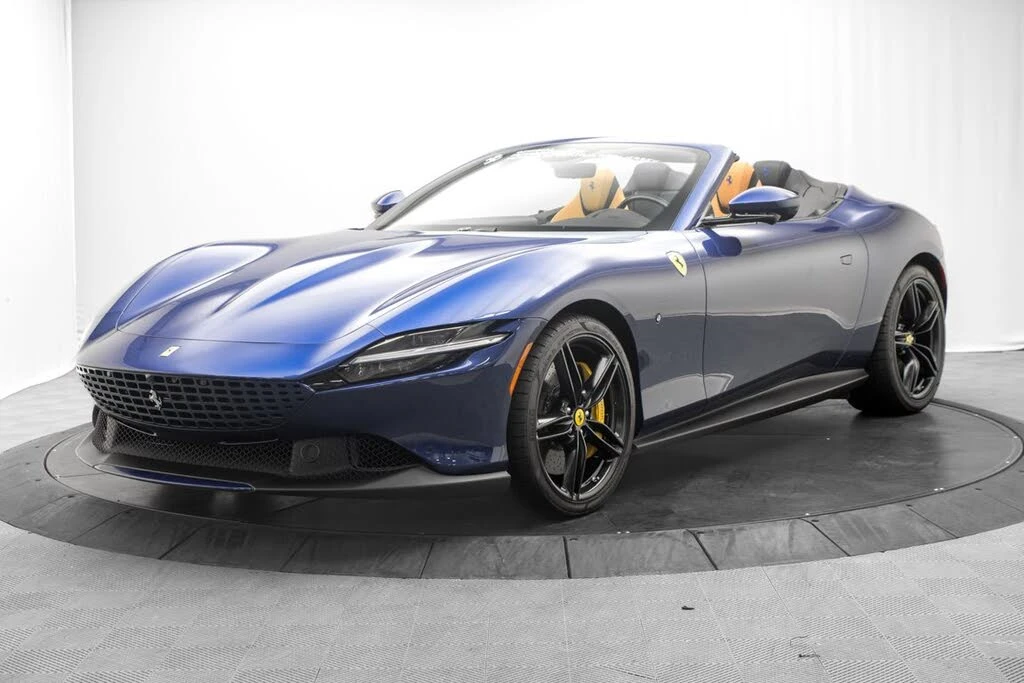 2025 Ferrari Roma Spider - Image 7 of 31