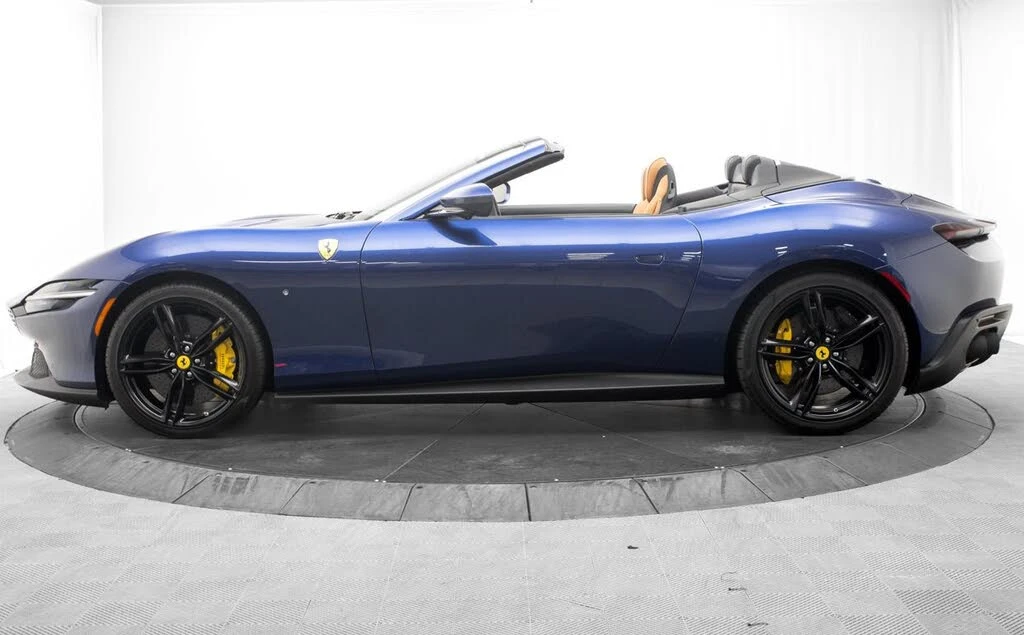 2025 Ferrari Roma Spider - Image 6 of 31