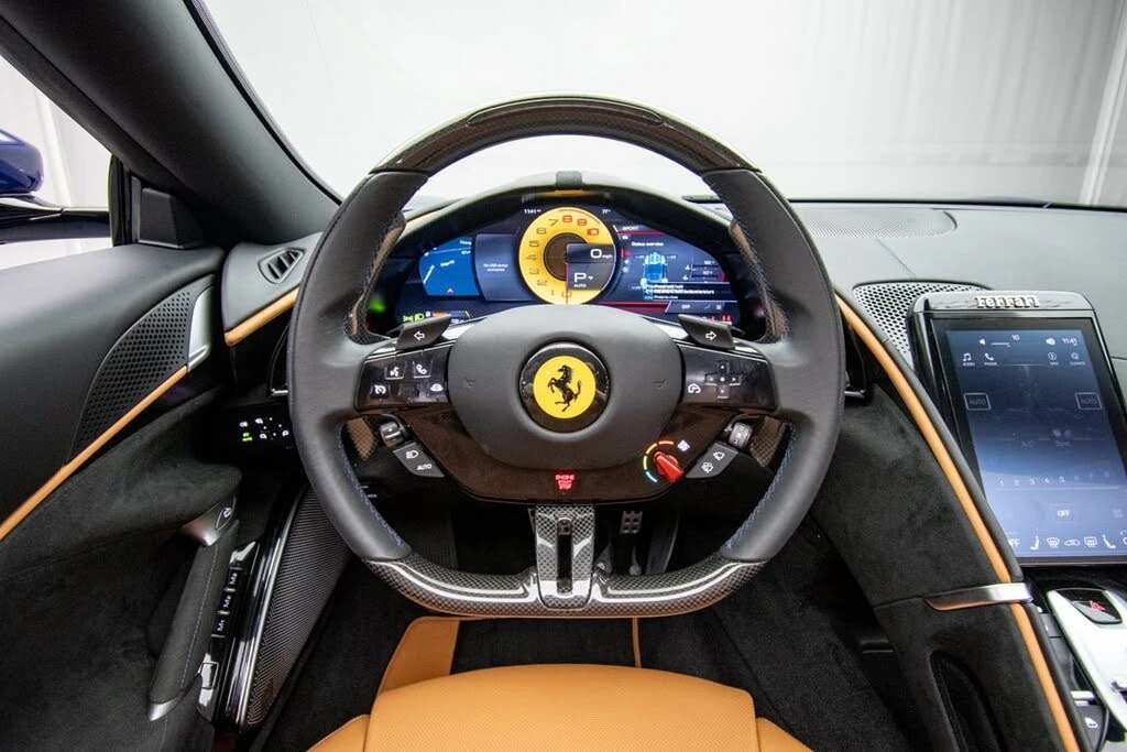 2025 Ferrari Roma Spider - Image 19 of 31