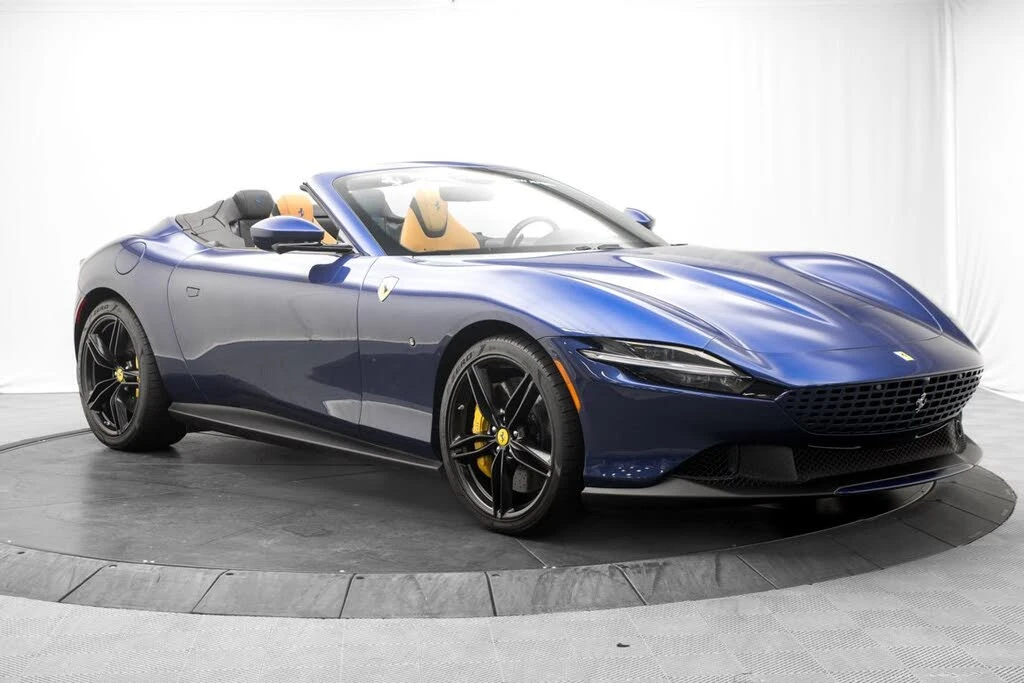 2025 Ferrari Roma Spider - Image 17 of 31