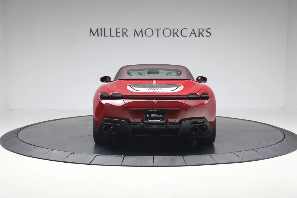 2025 Ferrari Roma Spider - Image 30 of 31