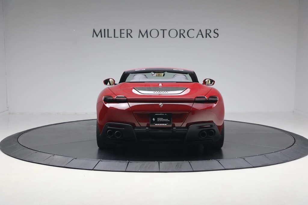 2025 Ferrari Roma Spider - Image 7 of 31
