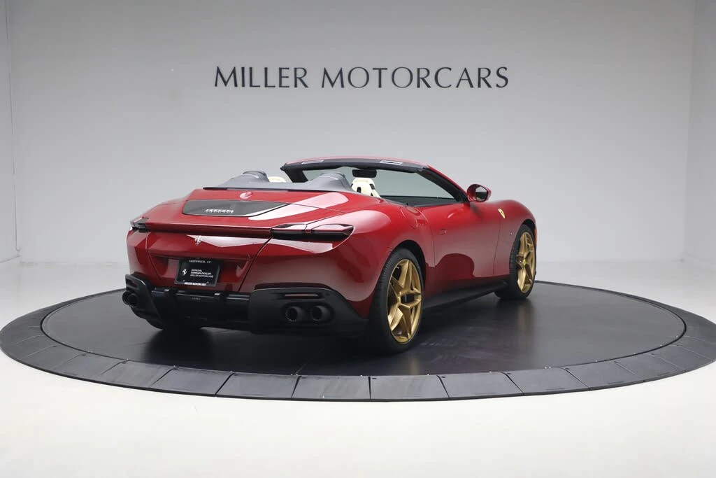 2025 Ferrari Roma Spider - Image 8 of 31