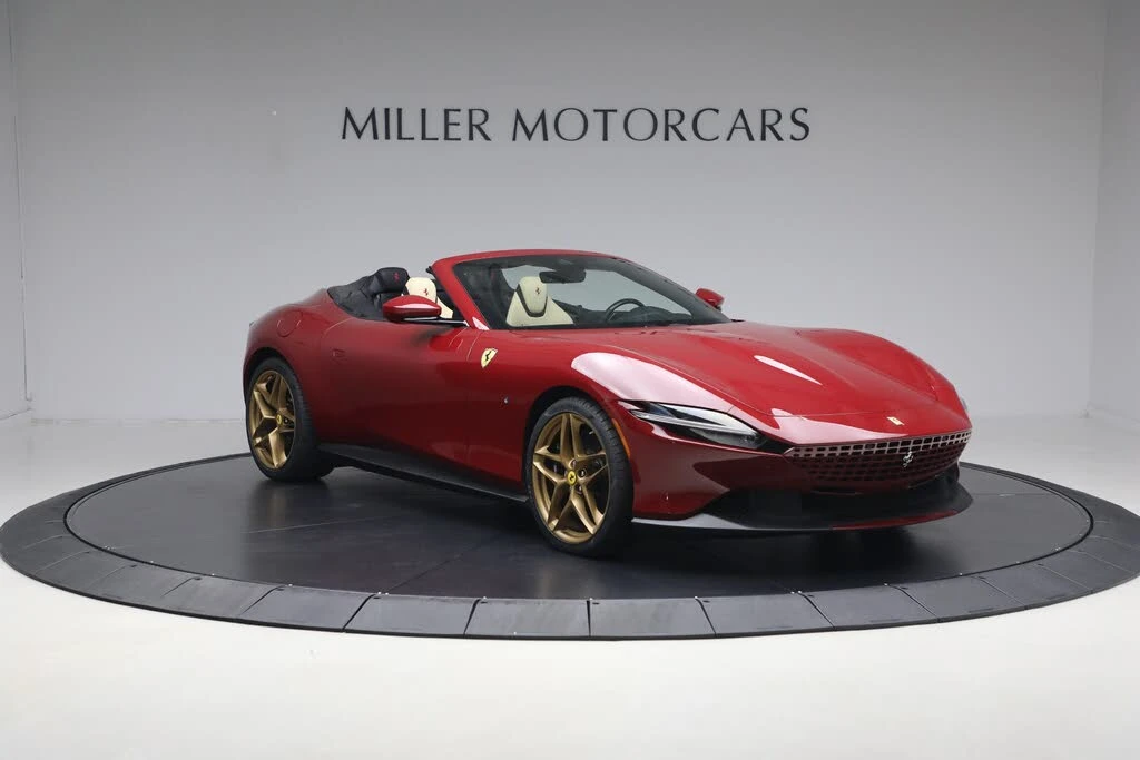 2025 Ferrari Roma Spider - Image 12 of 31