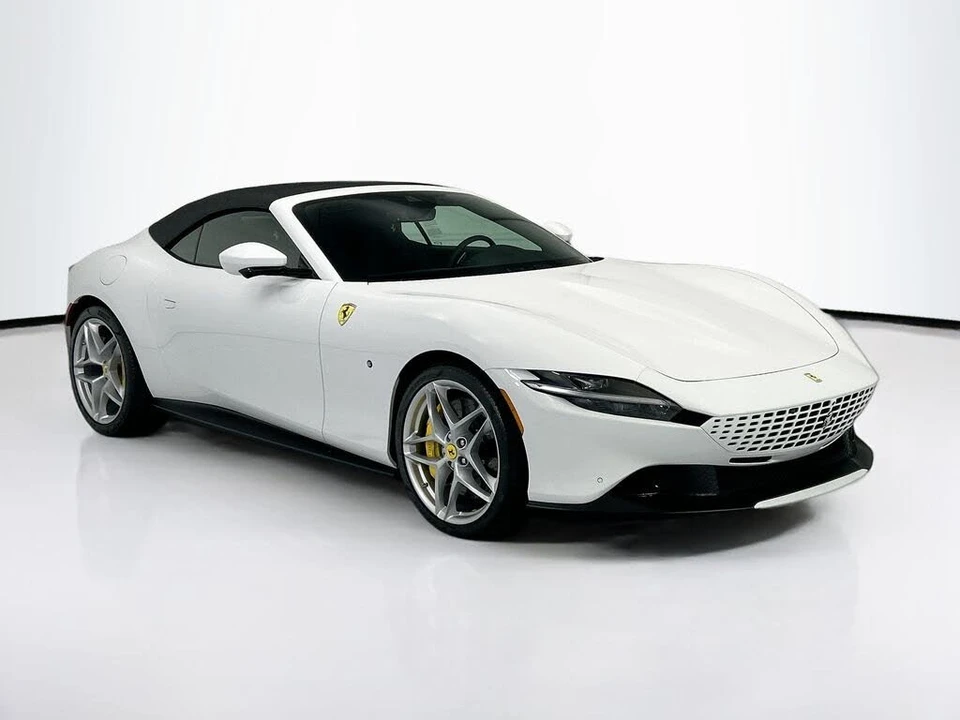 2025 Ferrari Roma Spider - Image 3 of 31