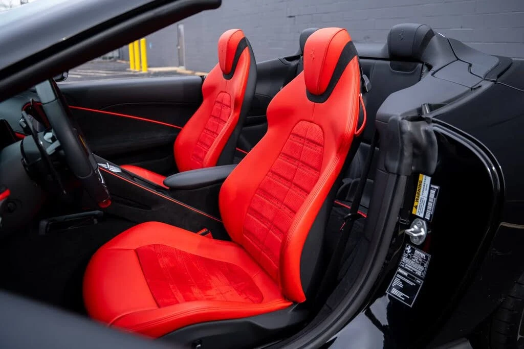 2025 Ferrari Roma Spider - Image 21 of 28